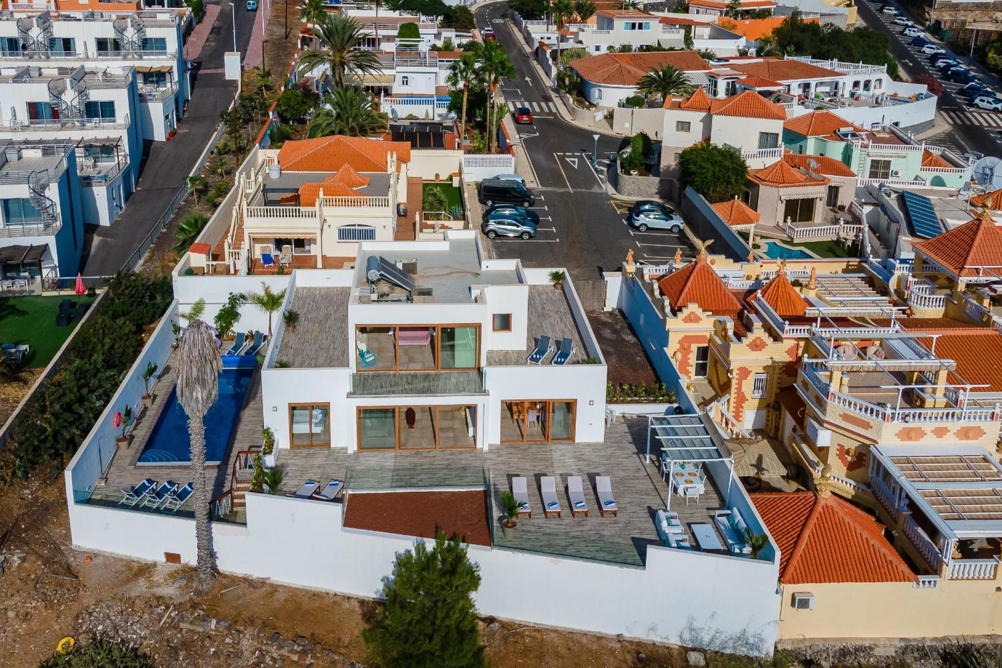 Fabulous Contemporary 5 Bedroom Villa With Private Heated Pool, Sleeps Max 13 Callao Salvaje Exterior foto