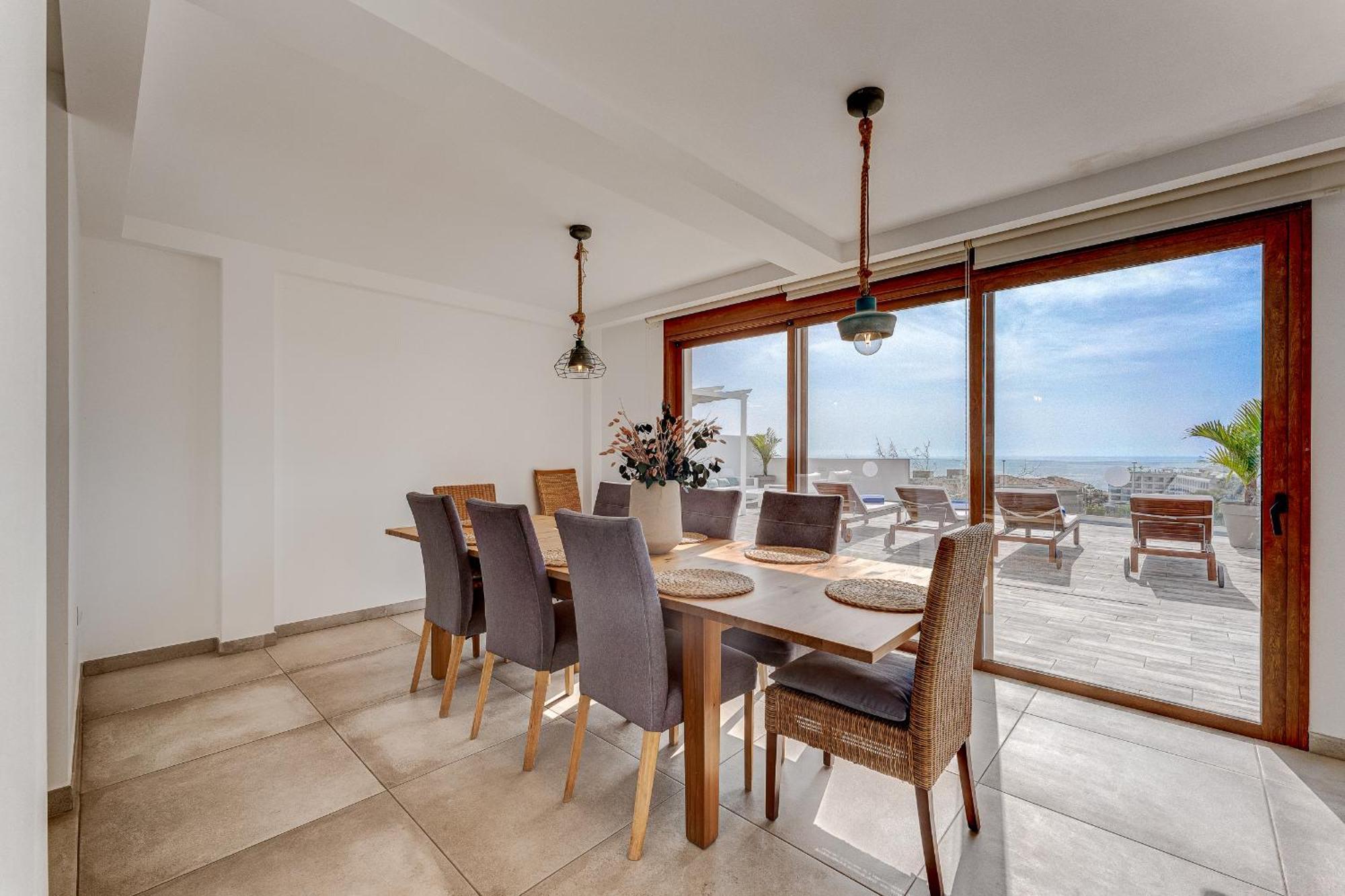 Fabulous Contemporary 5 Bedroom Villa With Private Heated Pool, Sleeps Max 13 Callao Salvaje Exterior foto