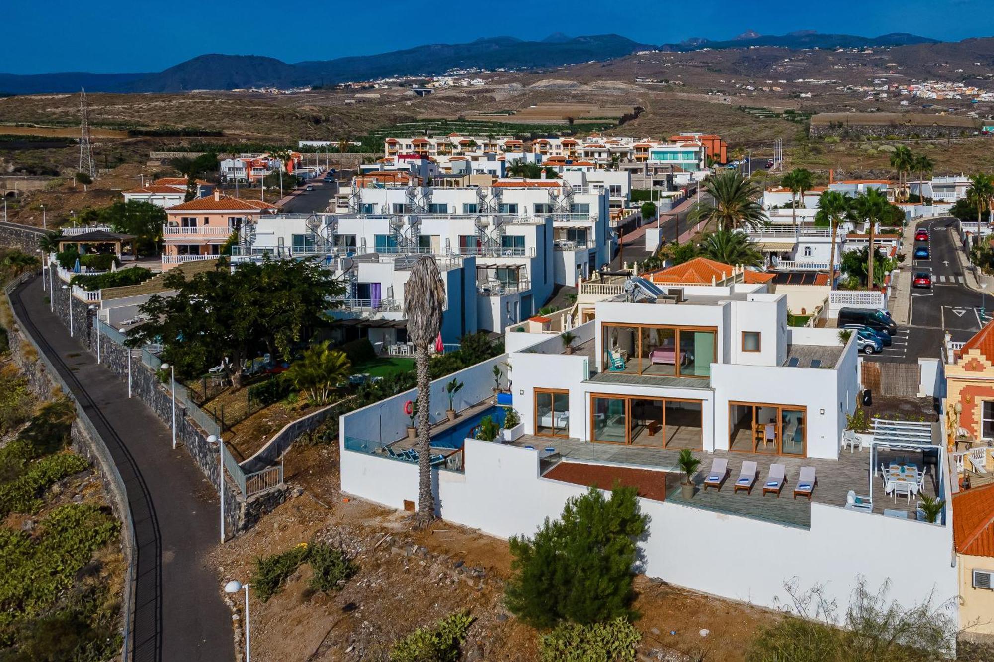 Fabulous Contemporary 5 Bedroom Villa With Private Heated Pool, Sleeps Max 13 Callao Salvaje Exterior foto